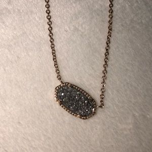 Kendra Scott necklace